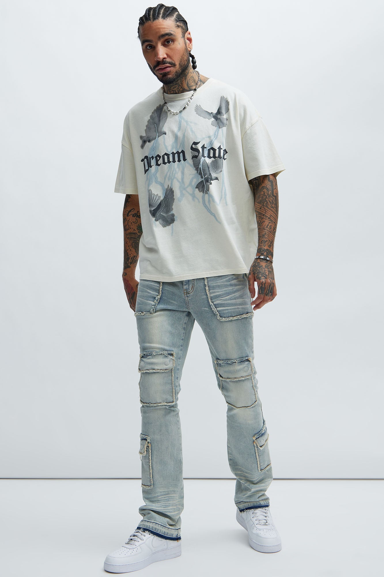 https://cdn.shopify.com/s/files/1/0293/9277/files/01-30-24_S8_68_M01324005V2V_White_KT_DJ_13-40-30_41145_CM.jpg?v=1706897678