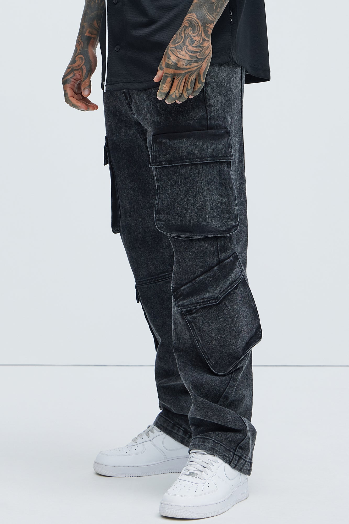 https://cdn.shopify.com/s/files/1/0293/9277/files/04-12-24_S7_44_ZDF01D420007_BlackWash_KF_DJ_12-57-13_42543_PXF.jpg?v=1741711976