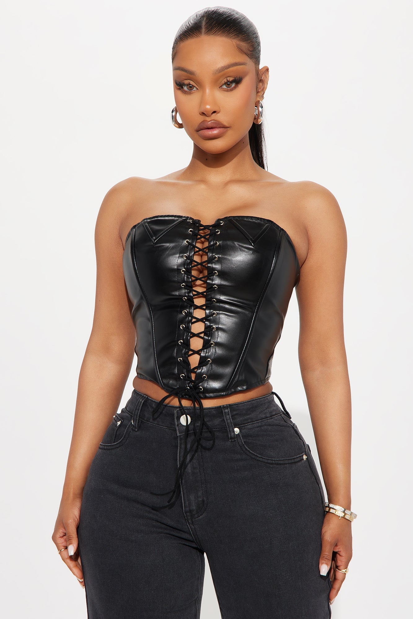https://cdn.shopify.com/s/files/1/0293/9277/files/05-08-25_S2_20_GW25K5339_Black_CXB_RL_15-27-15_30090_PXF.jpg?v=1746893257