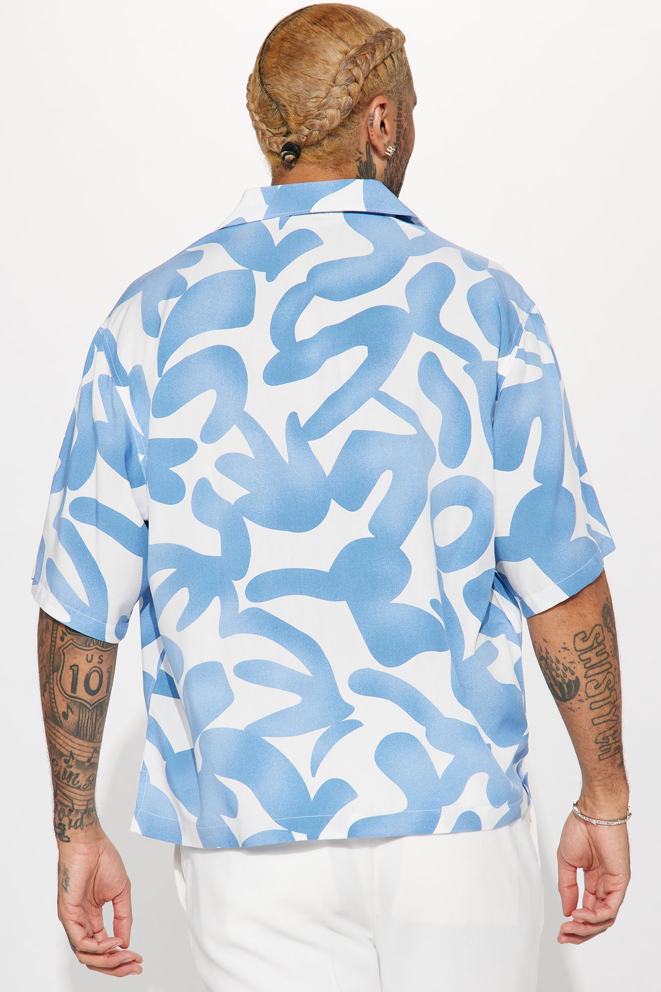 https://cdn.shopify.com/s/files/1/0293/9277/files/06-07-23Studio7_KF_DJ_13-23-57_49_CVS9323_Whitecombo_21945_DG.jpg?v=1751414402