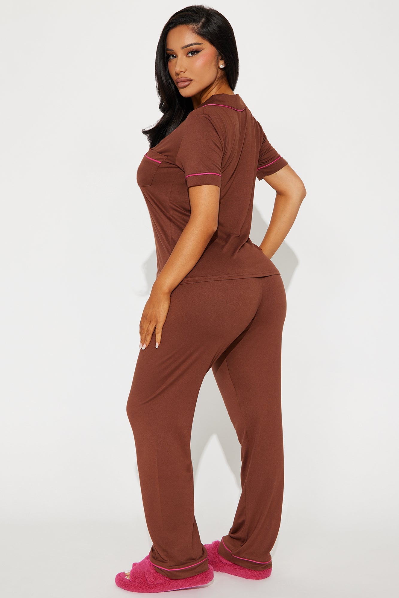https://cdn.shopify.com/s/files/1/0293/9277/files/07-15-24_S3_28_SA2071PS_Brown_RA_SS_11-22-01_36337_MH_PXF.jpg?v=1721172968