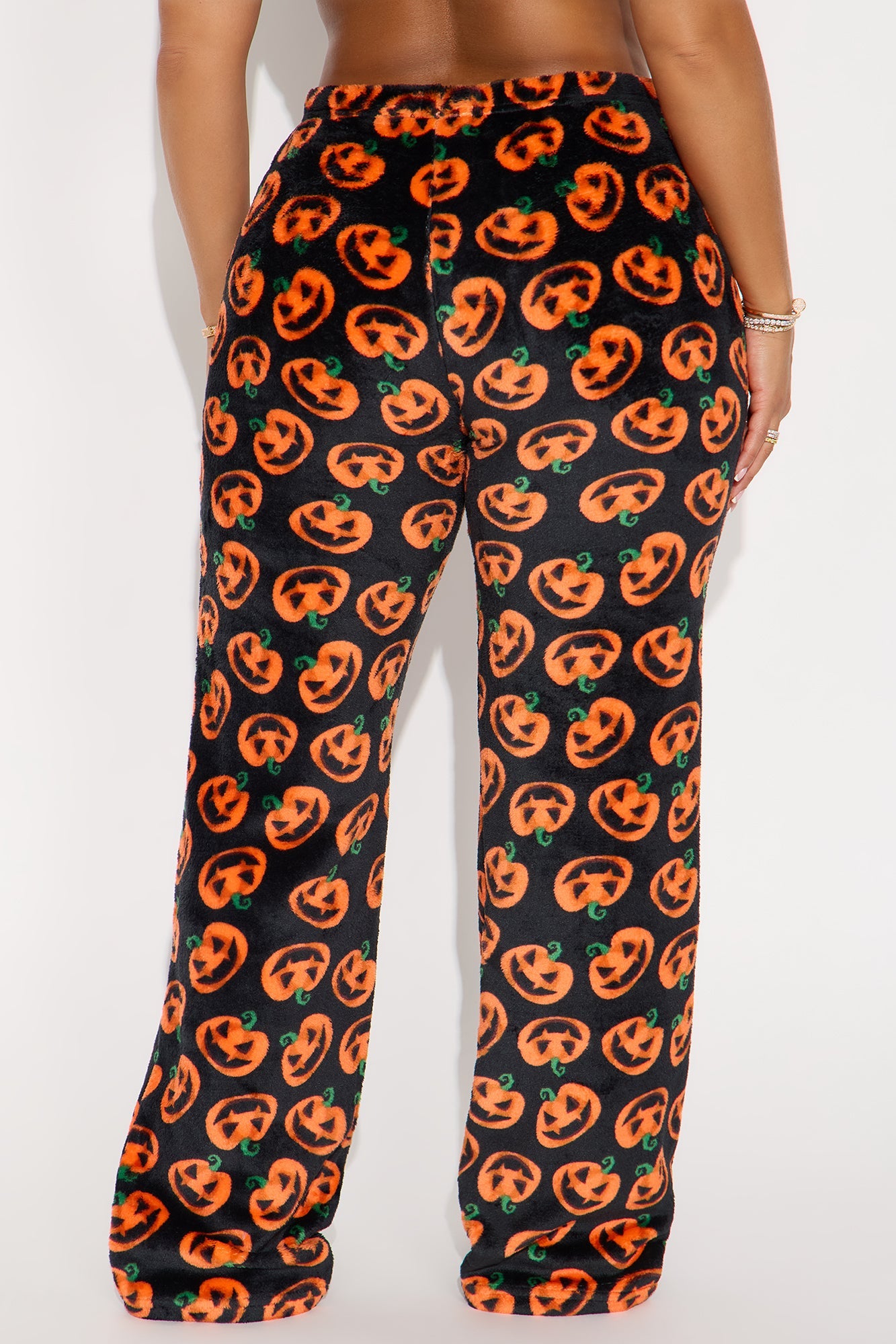 https://cdn.shopify.com/s/files/1/0293/9277/files/07-31-25_S1_7_1PF1769FN_BlackOrange_ZSR_CR_AA_15-34-43_13213_PXF.jpg?v=1754090580