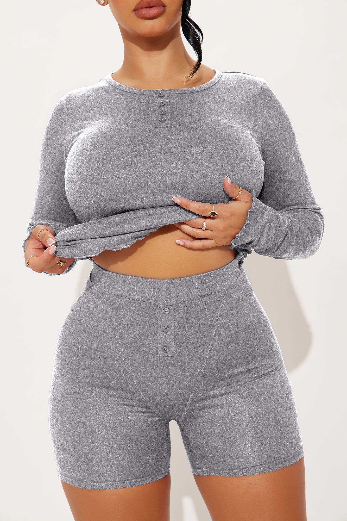 https://cdn.shopify.com/s/files/1/0293/9277/files/08-22-24_S3_20_FN8001_DarkRed_KS_DO_11-49-05_54899_PXF_KP.jpg?v=1738286443
