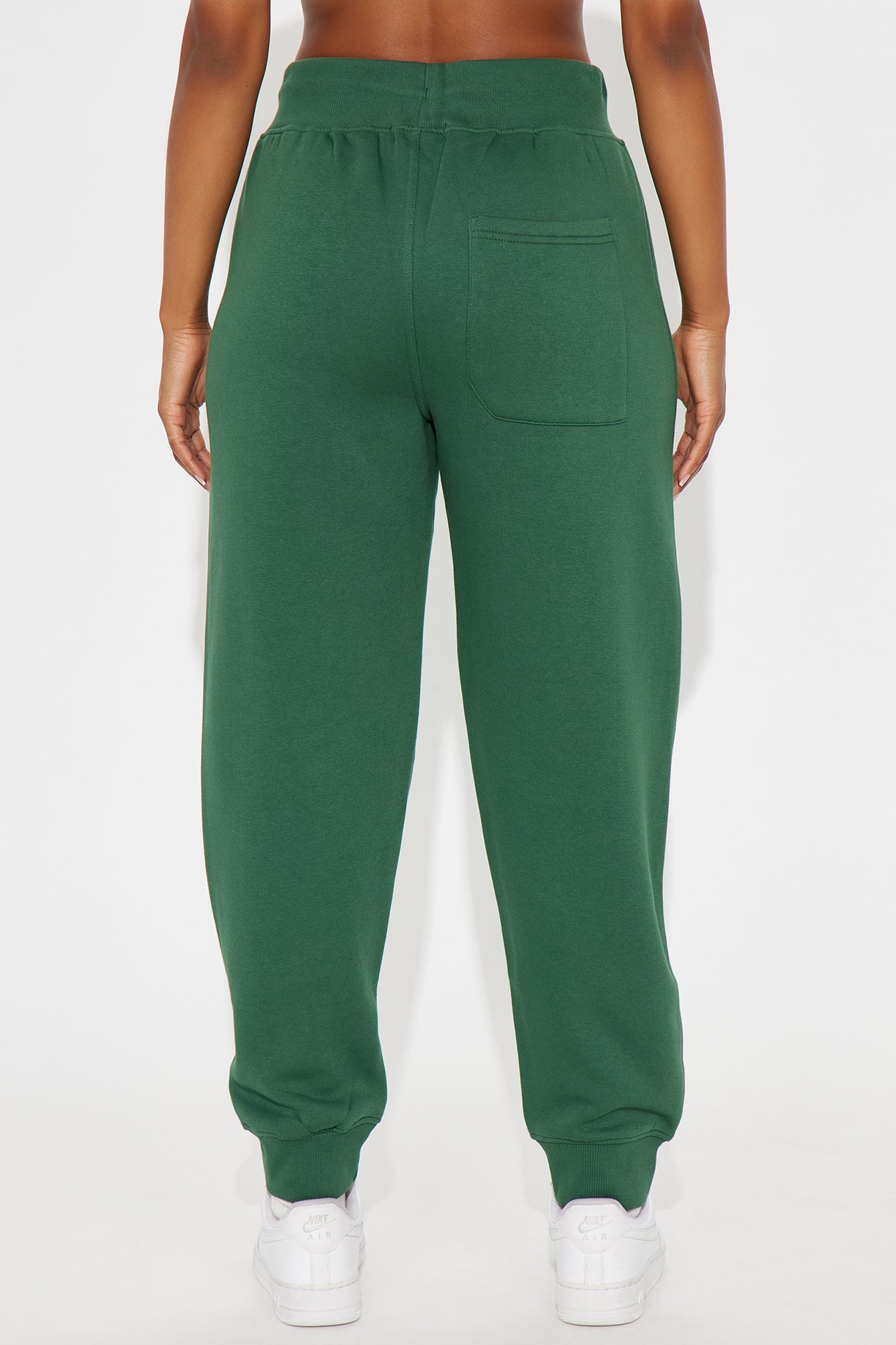 https://cdn.shopify.com/s/files/1/0293/9277/files/08-27-25_S6_65_123JOGGER_Hunter_ZSR_KP_JW_15-37-57_100646_PXF.jpg?v=1756413288
