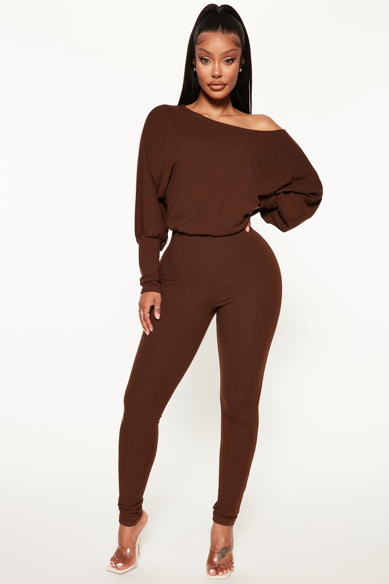 https://cdn.shopify.com/s/files/1/0293/9277/products/08-29-22Studio3_RT_AC_14-28-26_13_JP1978_Chocolate_0052_PB.jpg?v=1661881209