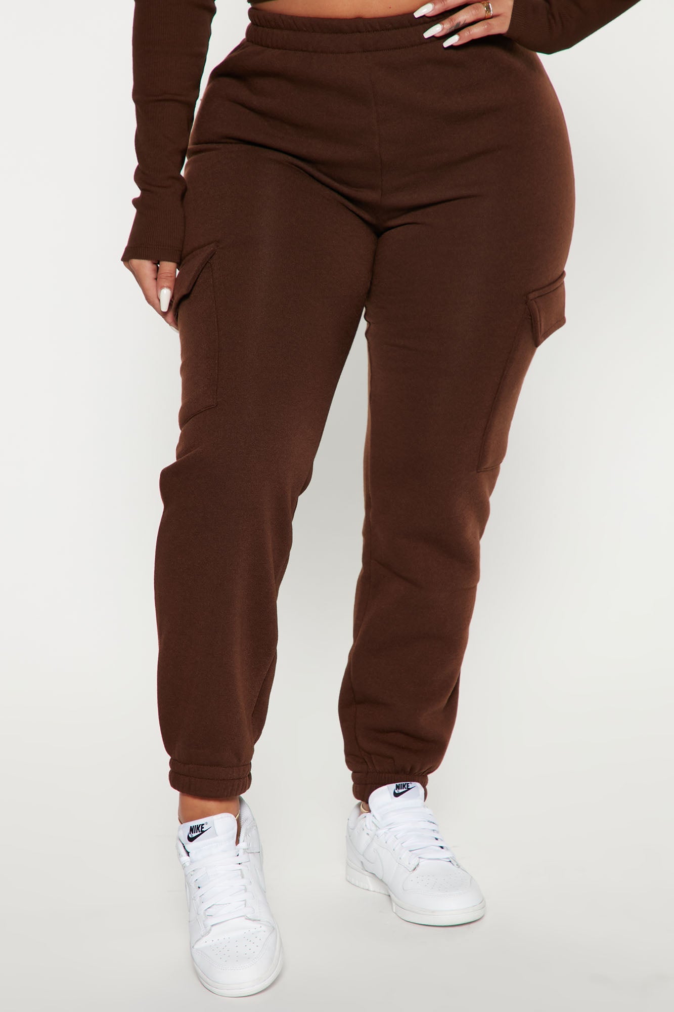 https://cdn.shopify.com/s/files/1/0293/9277/products/08-30-22Studio4_DD_DJ_15-09-07_59_BBJN107_Chocolate_8717_EH.jpg?v=1661967413