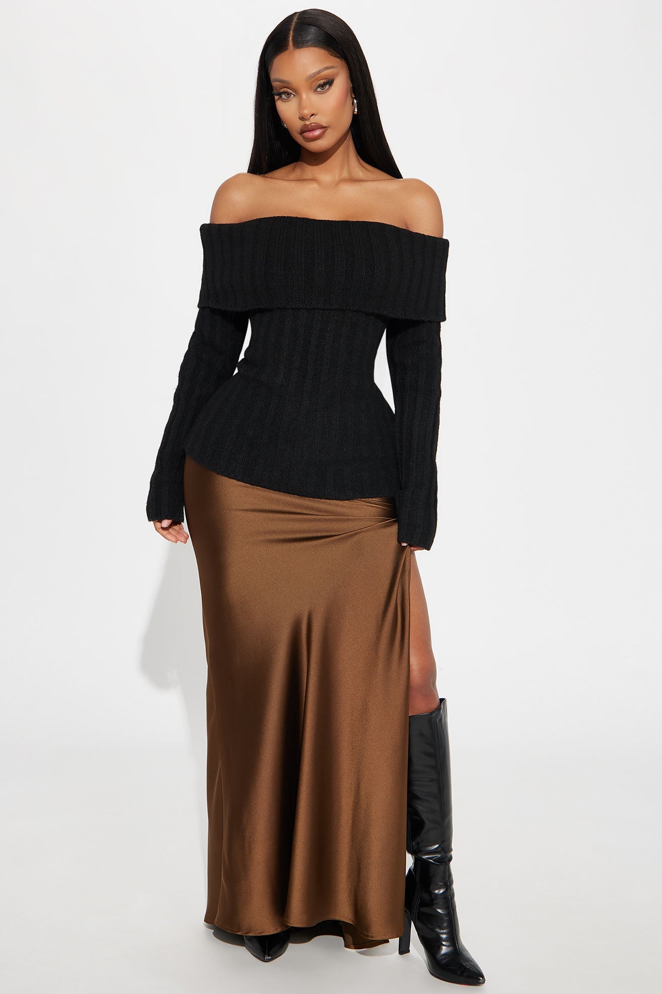 https://cdn.shopify.com/s/files/1/0293/9277/files/09-04-24_S2_48_ZD24HL34BT002_Black_CXB_RL_16-31-59_5746_PXF_CM_4d47767e-9048-4d4b-895b-d556b6e33485.jpg?v=1725568435