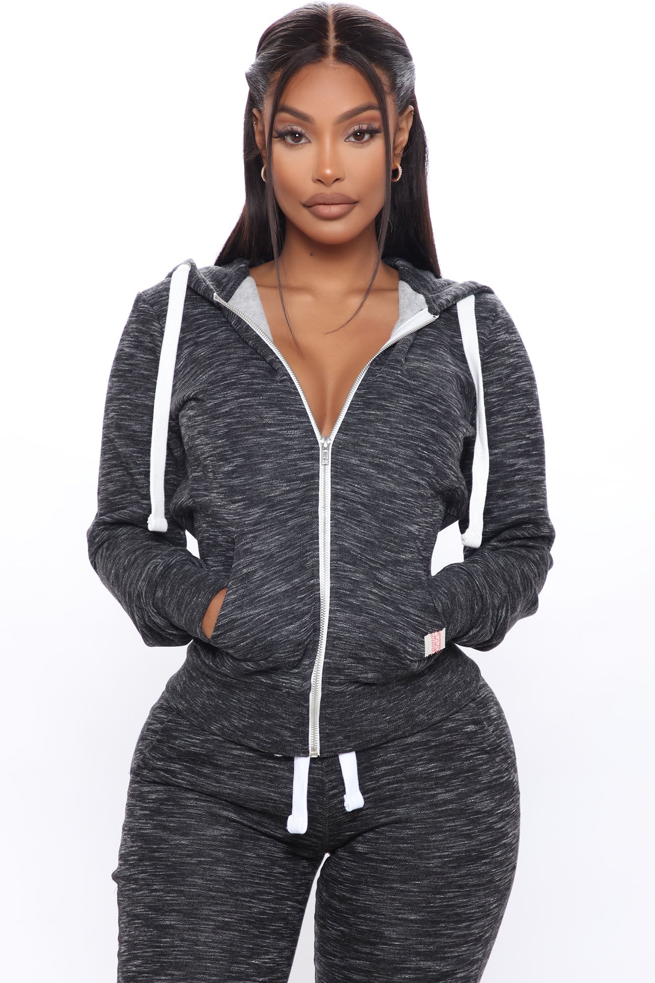 https://cdn.shopify.com/s/files/1/0293/9277/products/09-17-20Studio1_JP_ON_14-05-55_15_J415_Blackcombo_R_0043_RA.jpg?v=1600384239
