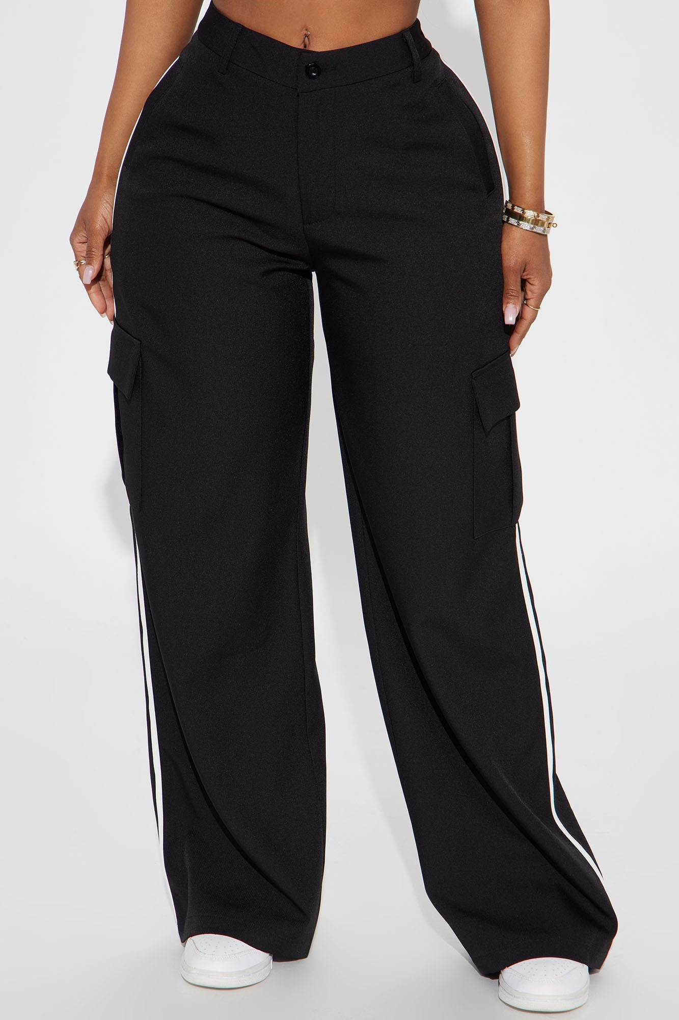 https://cdn.shopify.com/s/files/1/0293/9277/files/10-23-24_S2_40_P2828CQ_Black_CXB_RL_16-47-49_16650_SG.jpg?v=1729892920