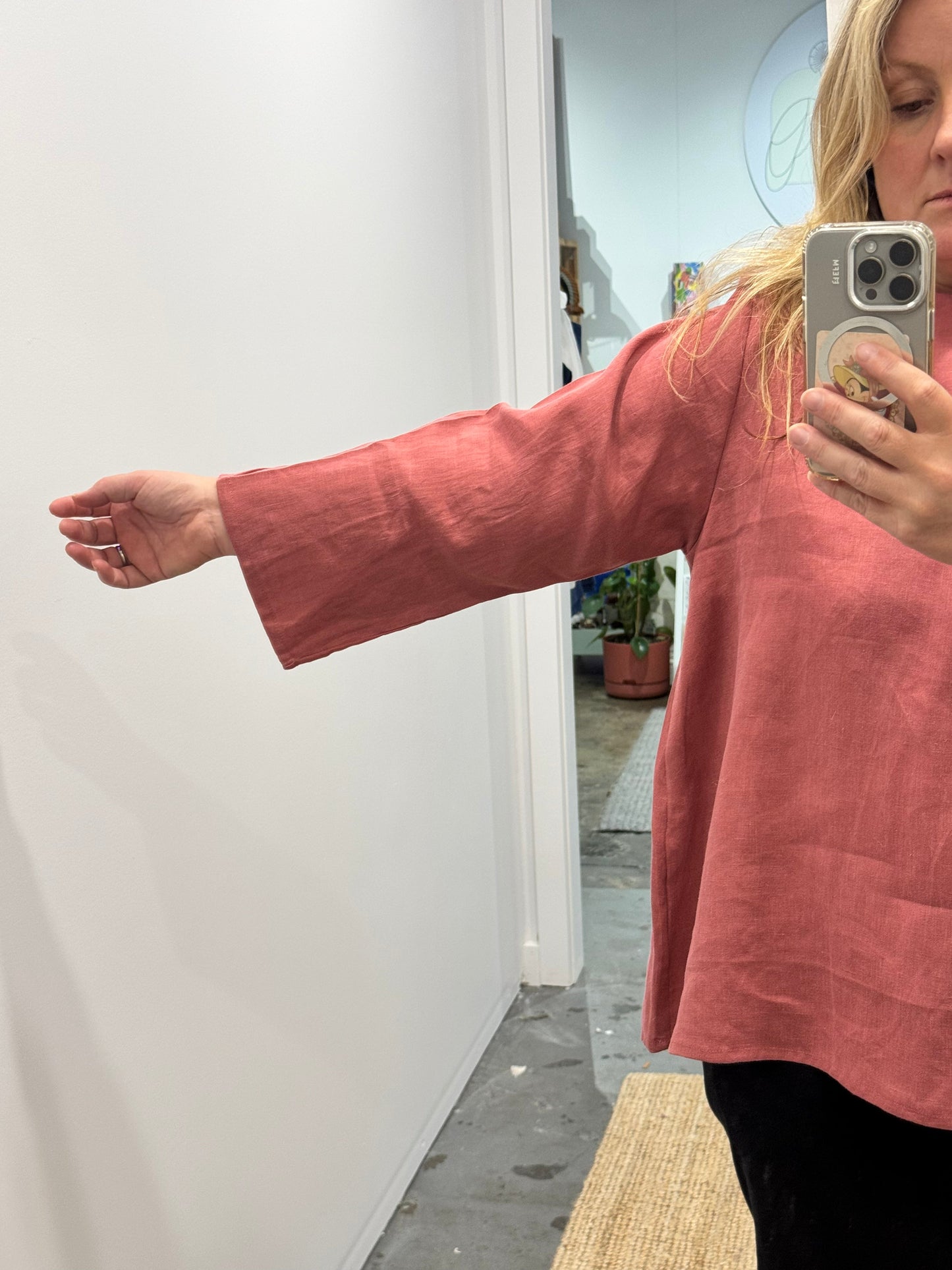 Linen Long Sleeve Top in Antique Red