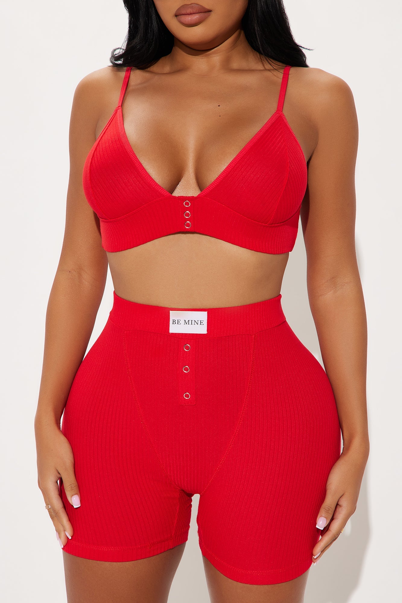 https://cdn.shopify.com/s/files/1/0293/9277/files/01-06-24_S4_70_FNSS8018_Red_HY_AC_15-12-15_120566_PXF.jpg?v=1736799310