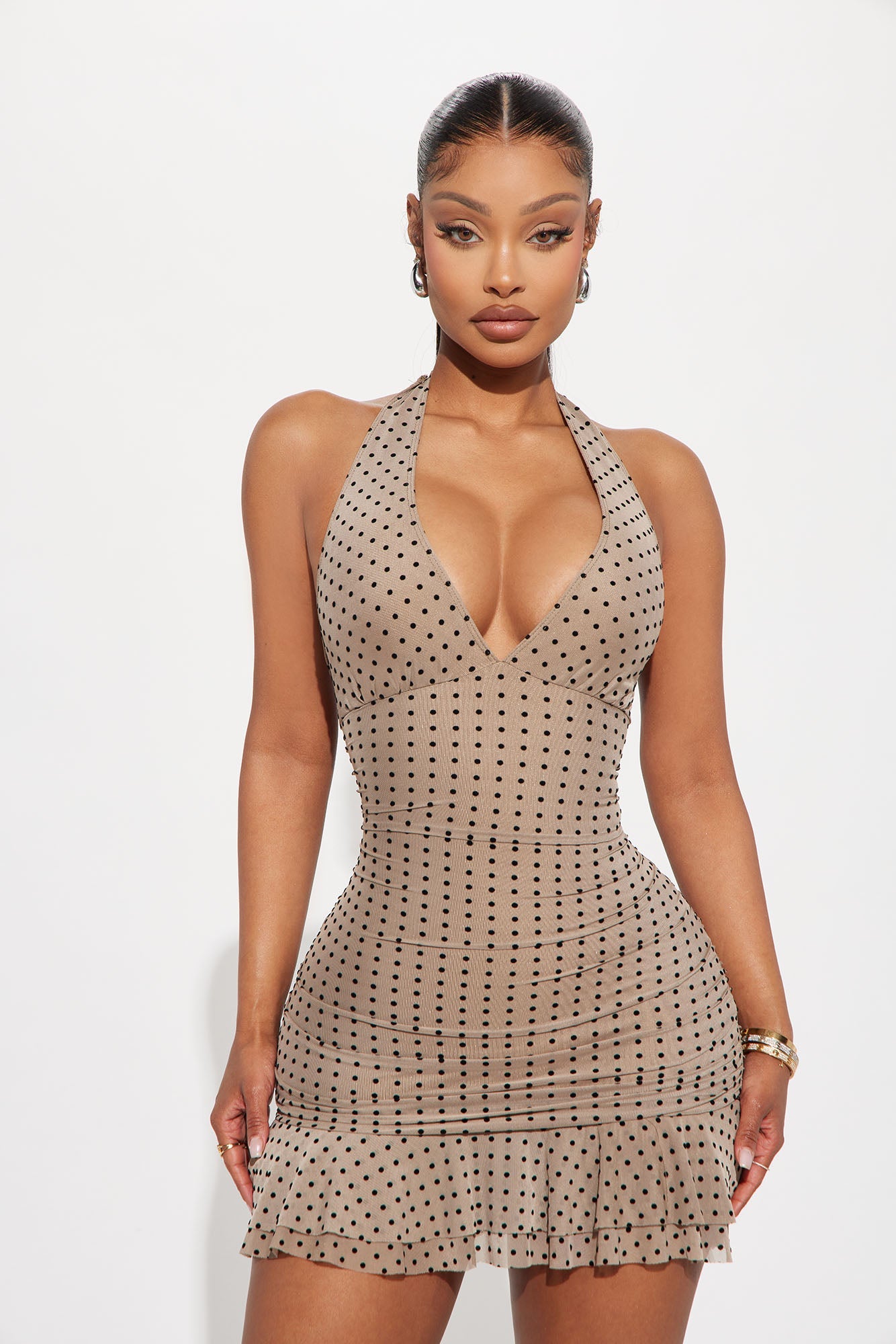 https://cdn.shopify.com/s/files/1/0293/9277/files/01-10-25_S2_8_D4908A_Mocha_ZSR_KJ_RL_14-21-56_29206_CM.jpg?v=1736643881