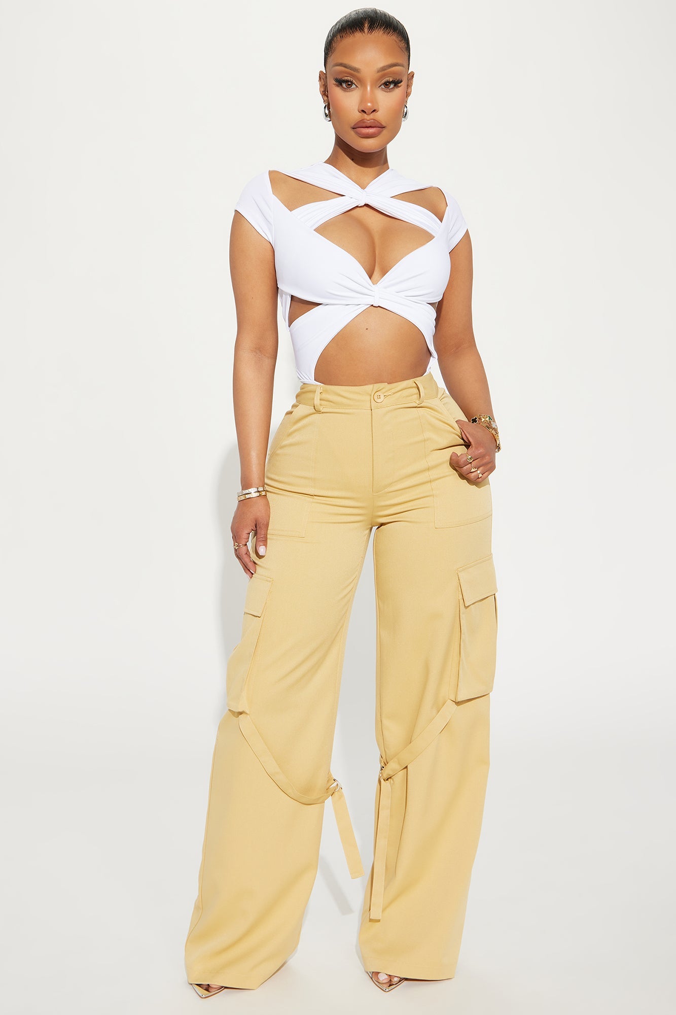 https://cdn.shopify.com/s/files/1/0293/9277/files/02-02-24_S2_16_HKT24238_White_KJ_RL_15-14-06_6157_PXF.jpg?v=1707159408