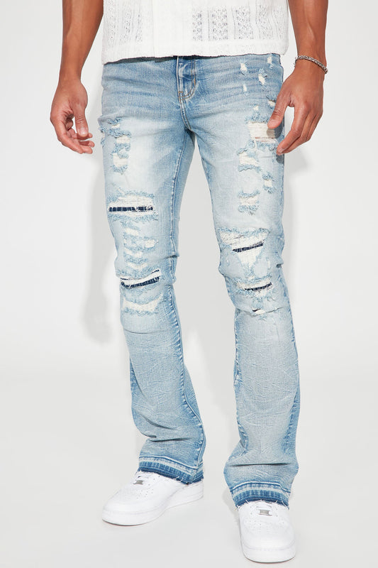 https://cdn.shopify.com/s/files/1/0293/9277/products/03-14-23Studio7_CB_DJ_13-44-54_60_DARSP23684_MediumBlueWash_14699_JB.jpg?v=1678996747