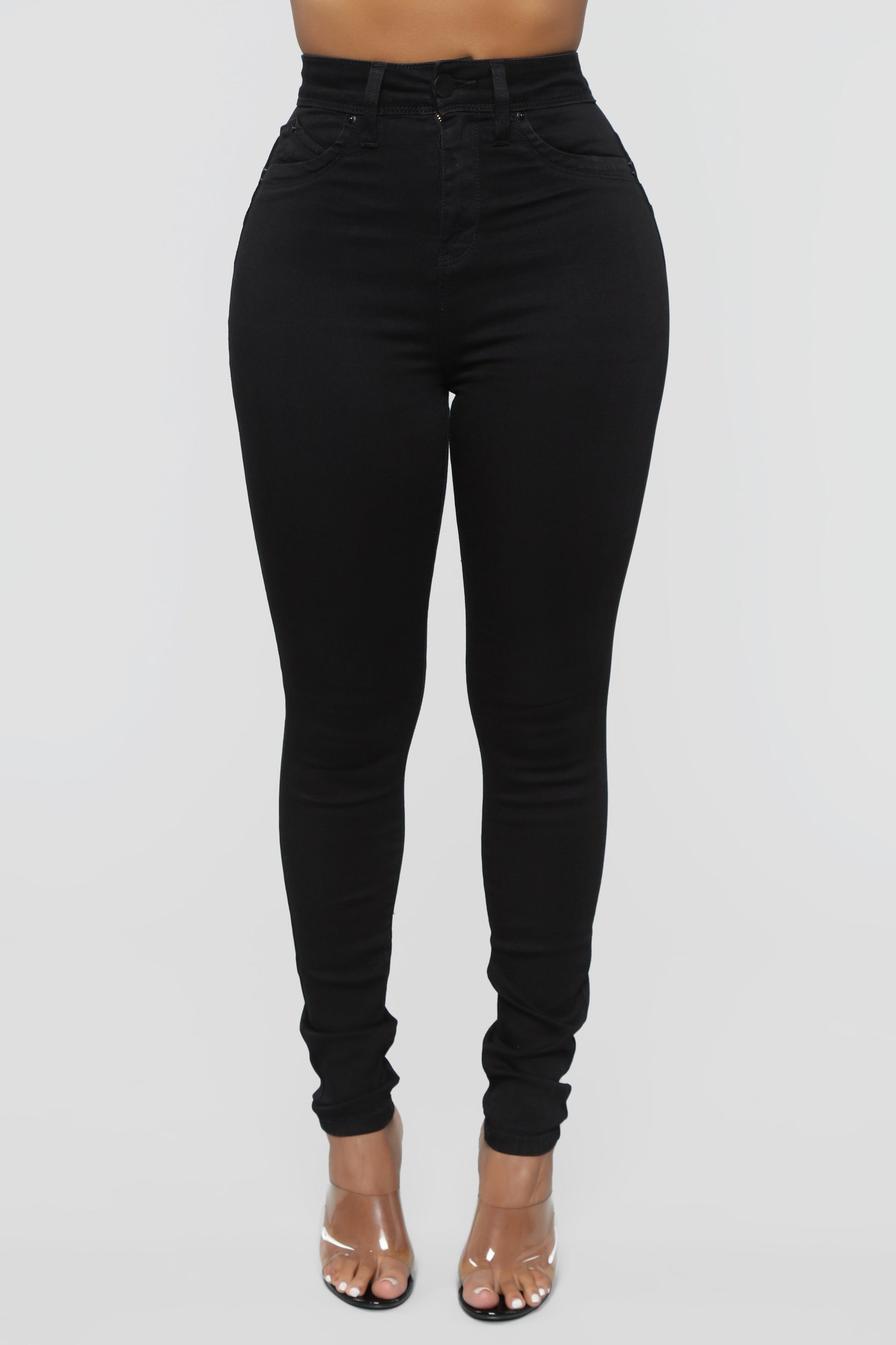 https://cdn.shopify.com/s/files/1/0293/9277/products/03-20-19_Studio_3_MA_12-02-58_46_LOLA_Black_P_1277_WG.jpg?v=1571440645
