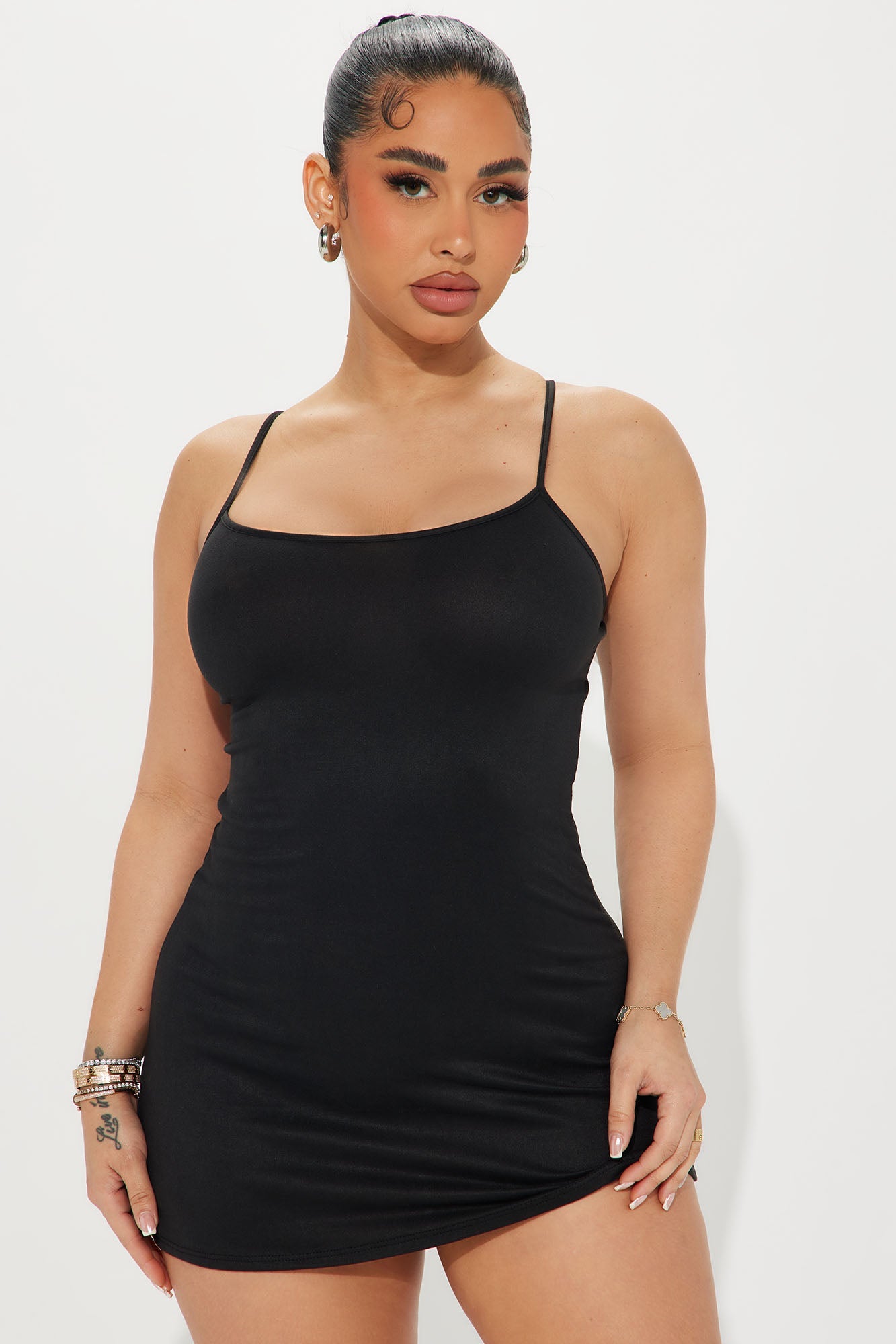 https://cdn.shopify.com/s/files/1/0293/9277/files/04-05-24_S1_54_FN8021_Black_TK_PC_14-51-08_48655_TT.jpg?v=1712964793