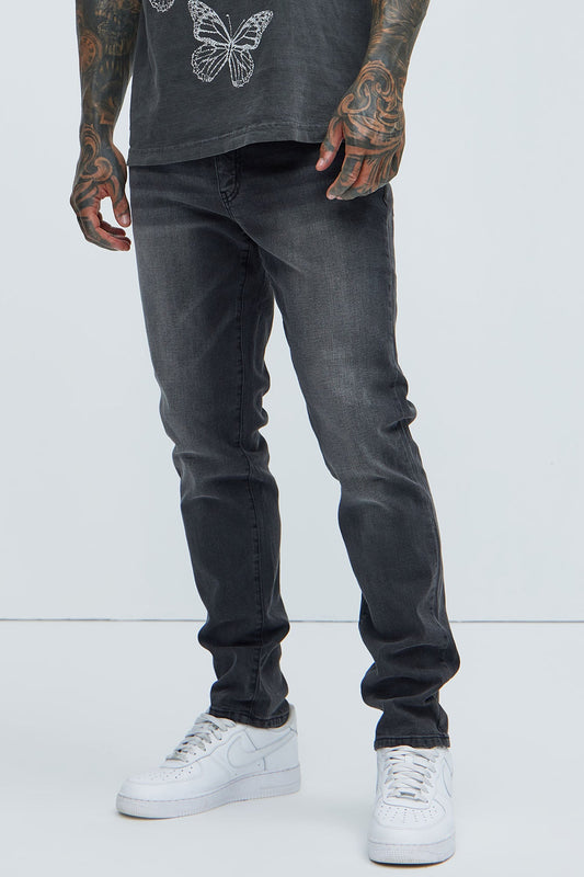 https://cdn.shopify.com/s/files/1/0293/9277/files/04-09-24_S7_60_MPDSS1_BlackWash_P_CZ_DJ_13-21-40_41991_CM_8df64404-1bad-4b57-9b16-ad036073c8dc.jpg?v=1713288978