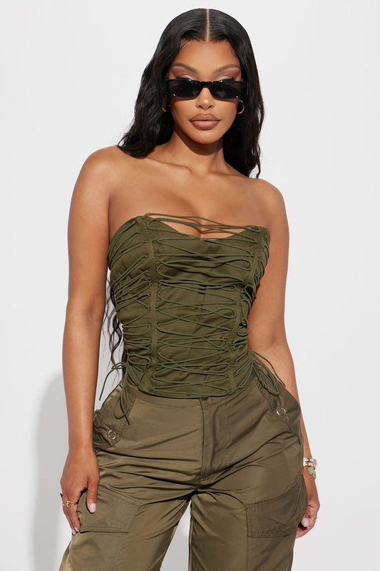 https://cdn.shopify.com/s/files/1/0293/9277/products/04-14-23Studio2_KJ_RL_11-10-22_11_T30080CPD_Olive_15877_SG.jpg?v=1681842523