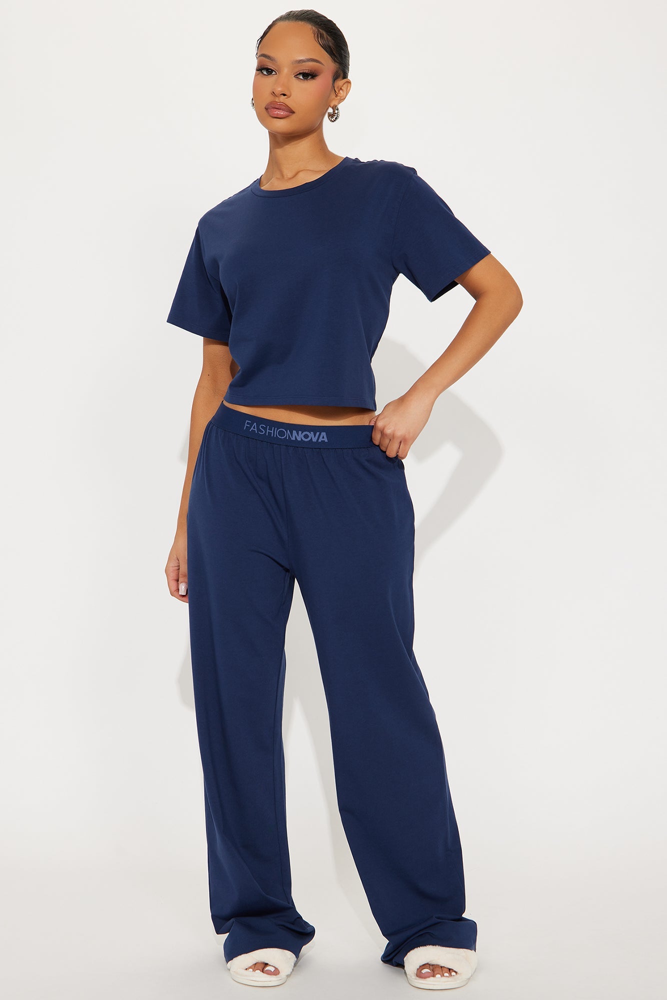https://cdn.shopify.com/s/files/1/0293/9277/files/04-29-25_S3_41_ZDJM4001_Navy_KJ_IM_14-34-51_14877_PXF.jpg?v=1746054188