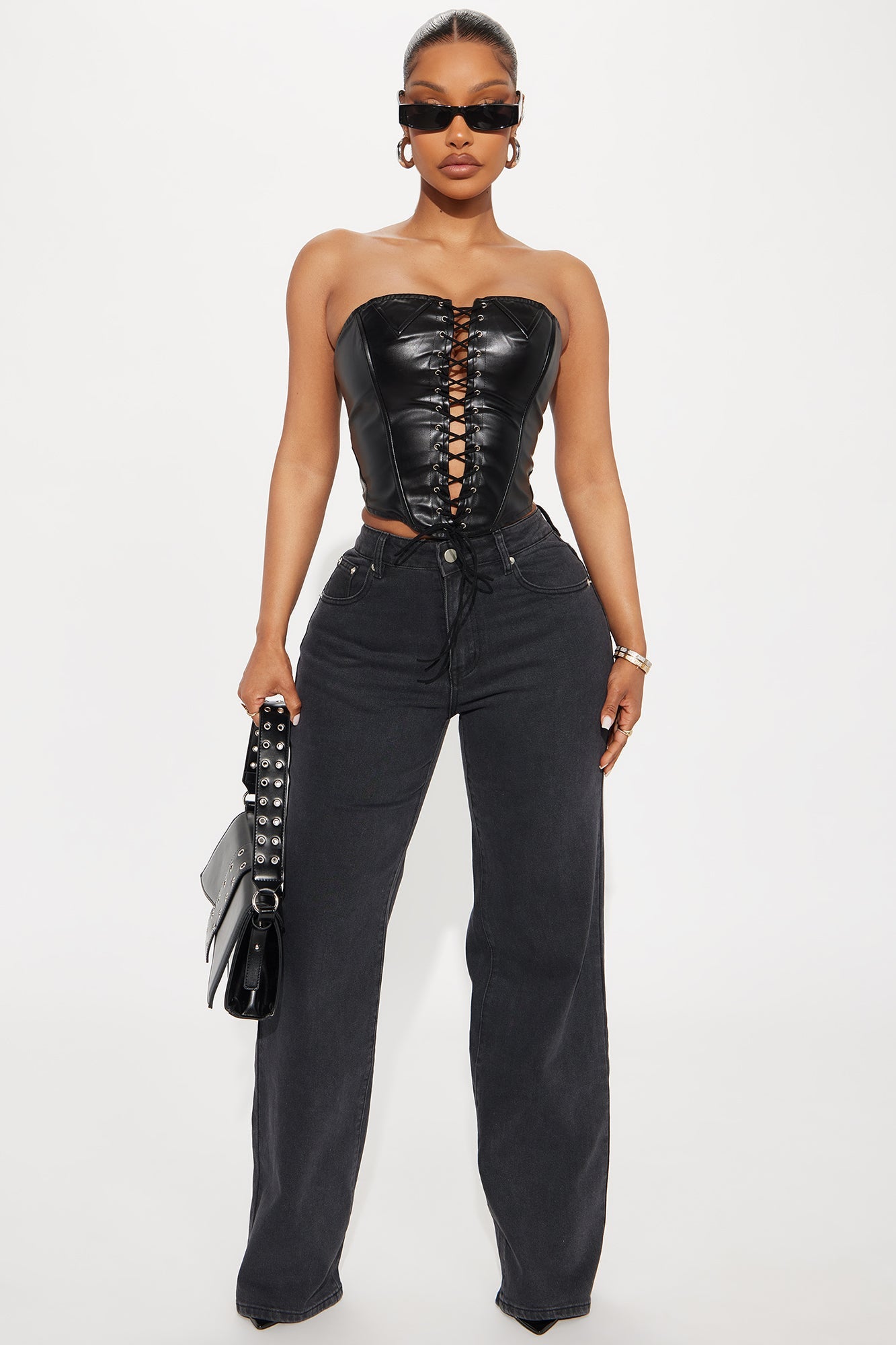 https://cdn.shopify.com/s/files/1/0293/9277/files/05-08-25_S2_20_GW25K5339_Black_CXB_RL_15-26-43_30083_PXF.jpg?v=1746893257