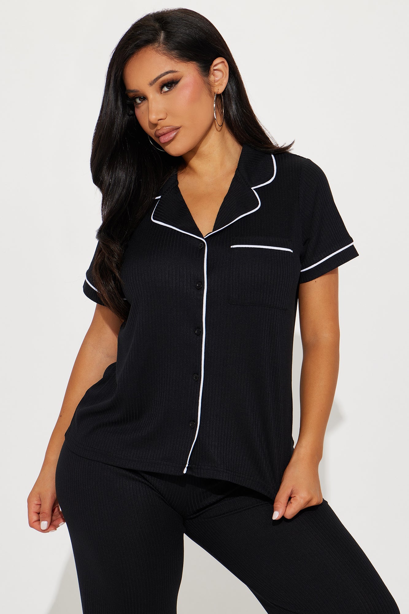 https://cdn.shopify.com/s/files/1/0293/9277/files/05-10-24_S3_26_FN7013_Black_RA_RX_11-57-43_6004_MH_PXF.jpg?v=1715720527