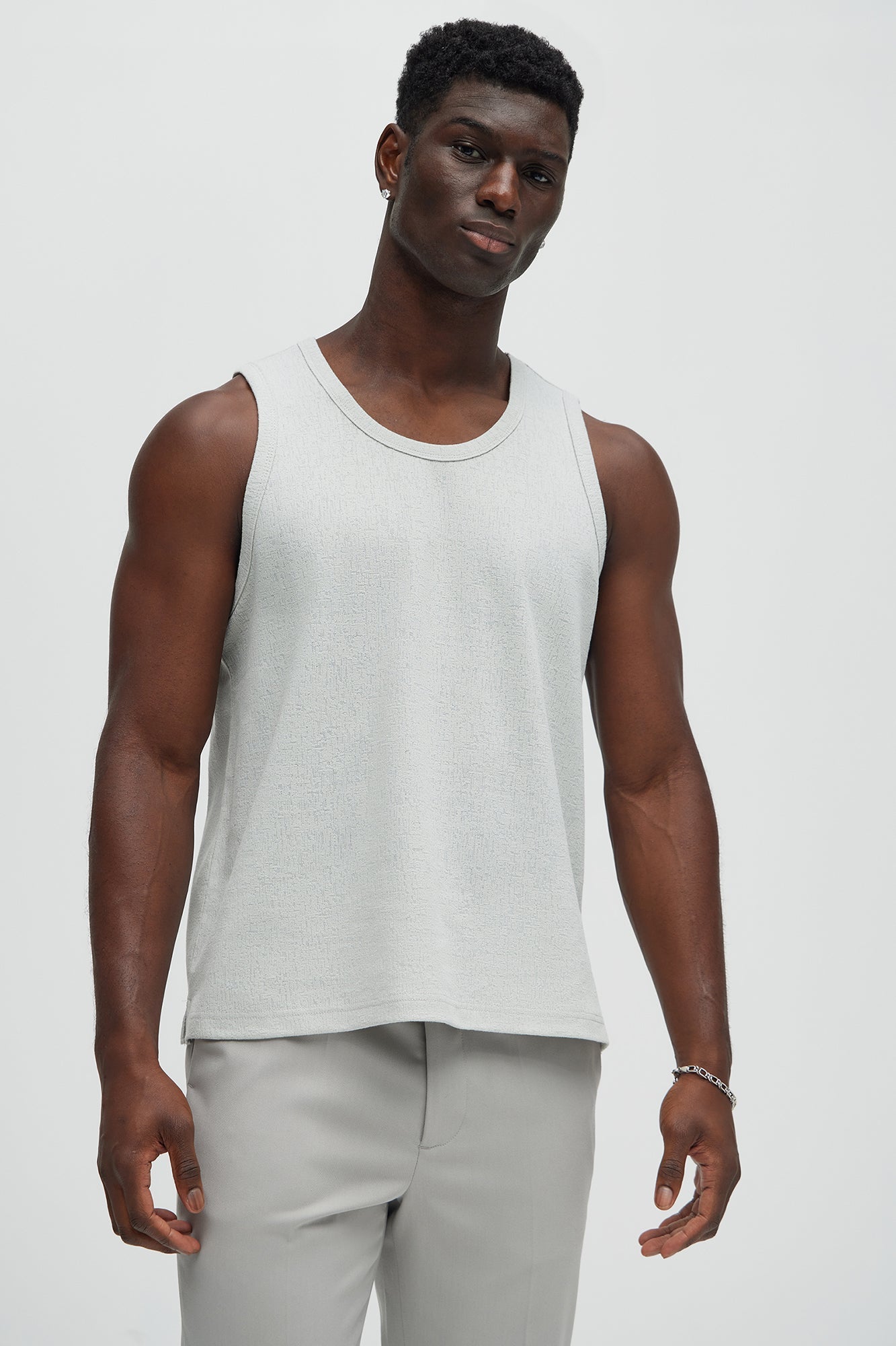 https://cdn.shopify.com/s/files/1/0293/9277/files/05-13-24_S7_47_ZDF01K420052_Grey_ID_DJ_15-13-43_93096_PXF.jpg?v=1715894004