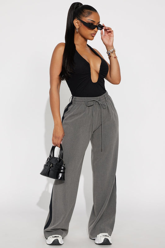 https://cdn.shopify.com/s/files/1/0293/9277/files/05-27-25_S3_45_FN9591STTT_Charcoal_CR_PC_15-56-13_64146_PXF.jpg?v=1748462457