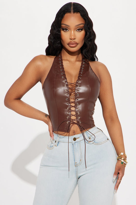https://cdn.shopify.com/s/files/1/0293/9277/files/06-05-24_S2_33_TC0117T_Brown_KS_RA_14-36-12_23373_PXF.jpg?v=1717784421