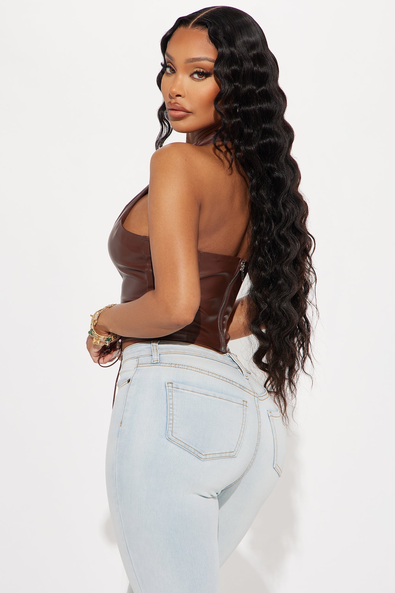 https://cdn.shopify.com/s/files/1/0293/9277/files/06-05-24_S2_33_TC0117T_Brown_KS_RA_14-36-48_23377_PXF.jpg?v=1717784415