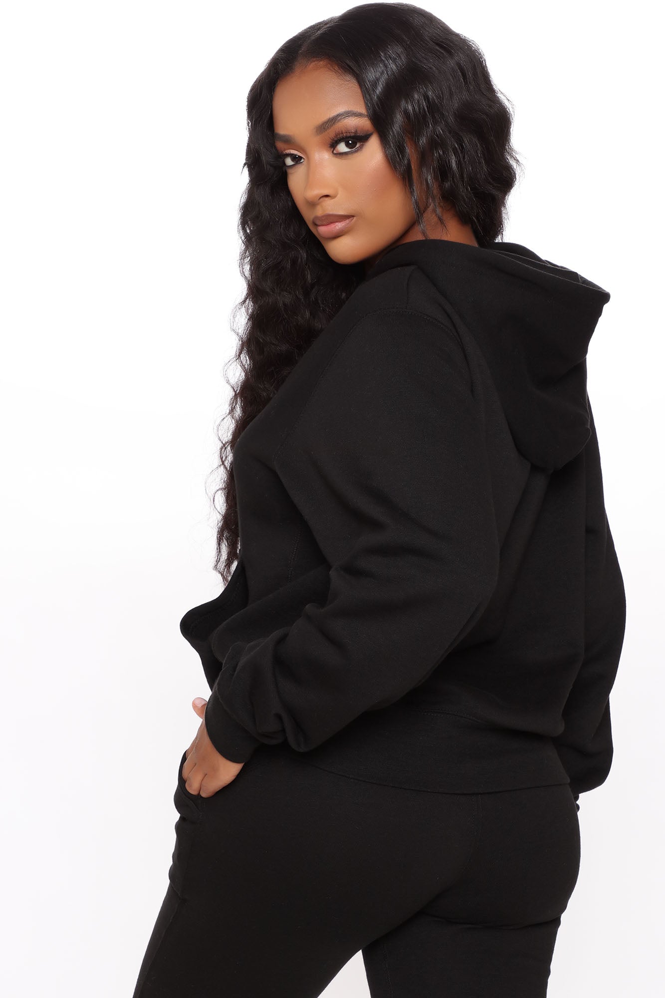 https://cdn.shopify.com/s/files/1/0293/9277/products/06-24-20Studio4_EF_DJ_11-26_15_JU991_Black_30344_WG.jpg?v=1614899451