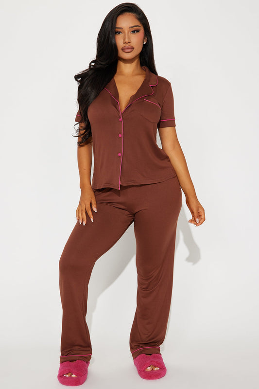 https://cdn.shopify.com/s/files/1/0293/9277/files/07-15-24_S3_28_SA2071PS_Brown_RA_SS_11-20-42_36328_MH_PXF.jpg?v=1721172968