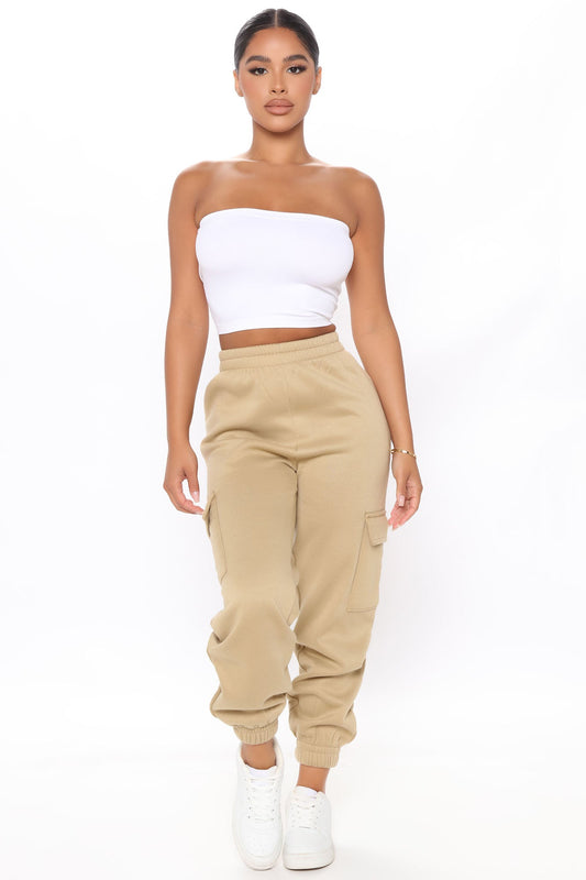 https://cdn.shopify.com/s/files/1/0293/9277/products/07-27-21Studio3_RT_ON_13-46-03_50_BBJN107_Tan_5642_EH.jpg?v=1628014211