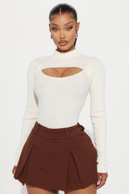 https://cdn.shopify.com/s/files/1/0293/9277/files/08-06-24_S2_32_863595_Ivory_CXB_RL_14-06-43_10420_SL.jpg?v=1723076074