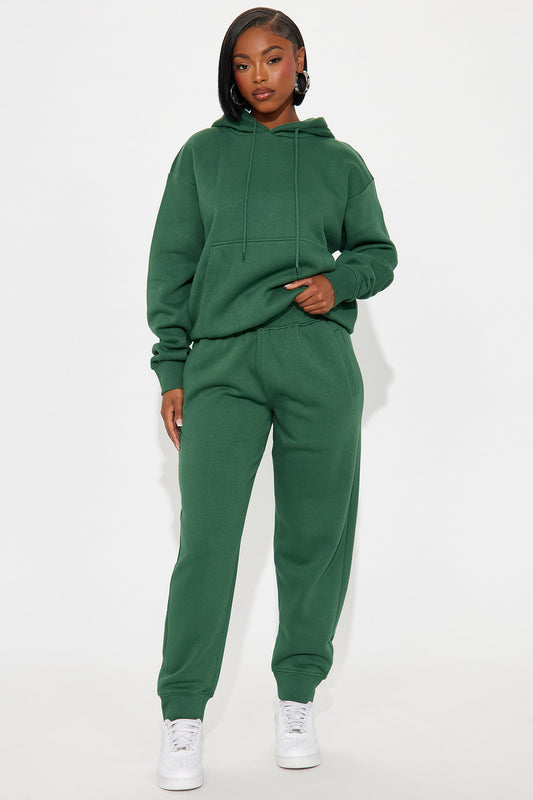 https://cdn.shopify.com/s/files/1/0293/9277/files/08-27-25_S6_65_123JOGGER_Hunter_ZSR_KP_JW_15-37-57_100639_PXF.jpg?v=1756413288
