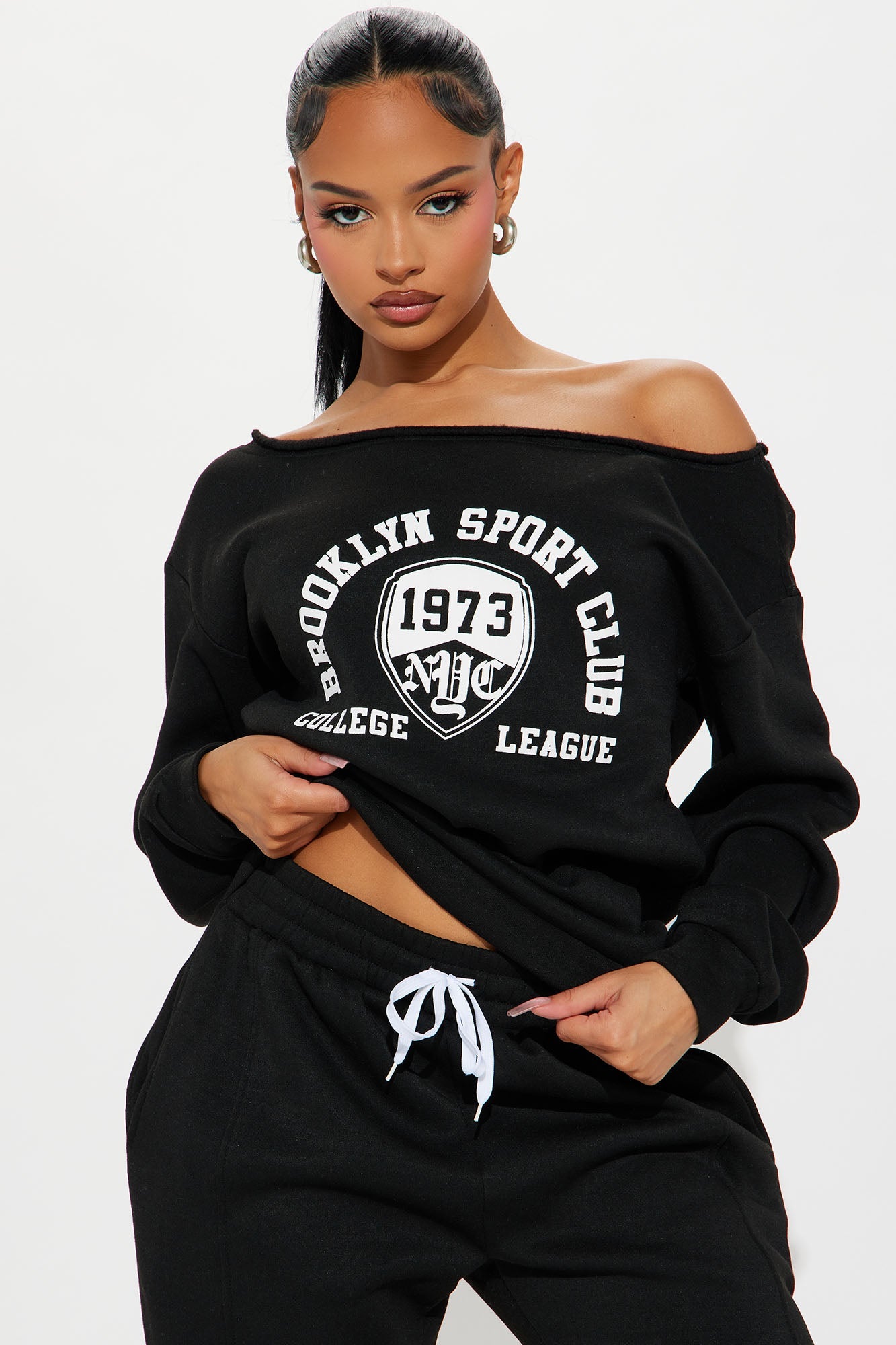 https://cdn.shopify.com/s/files/1/0293/9277/files/09-13-24_S1_64_79790FN_Black_AZ_PC_14-15-11_139661_CM.jpg?v=1726519885
