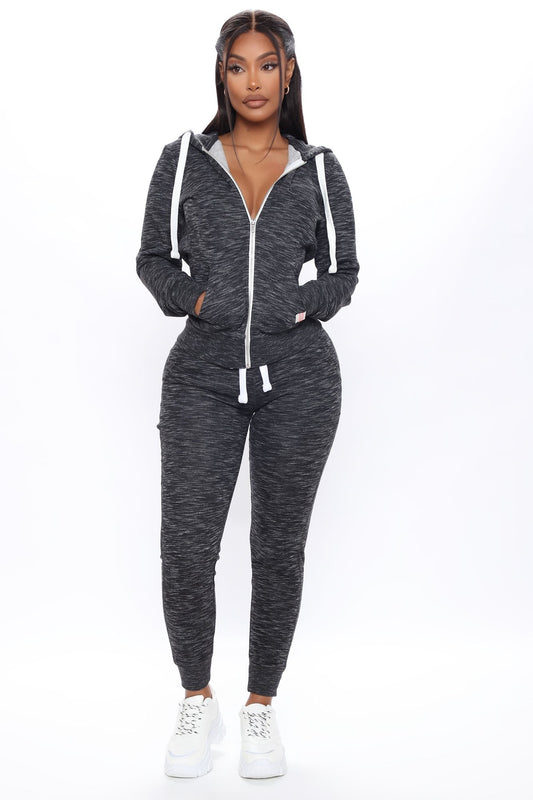 https://cdn.shopify.com/s/files/1/0293/9277/products/09-17-20Studio1_JP_ON_14-05-57_15_J415_Blackcombo_R_0044_RA_2a7b51e2-8a3b-474d-b068-6dc9c61b4437.jpg?v=1615853418