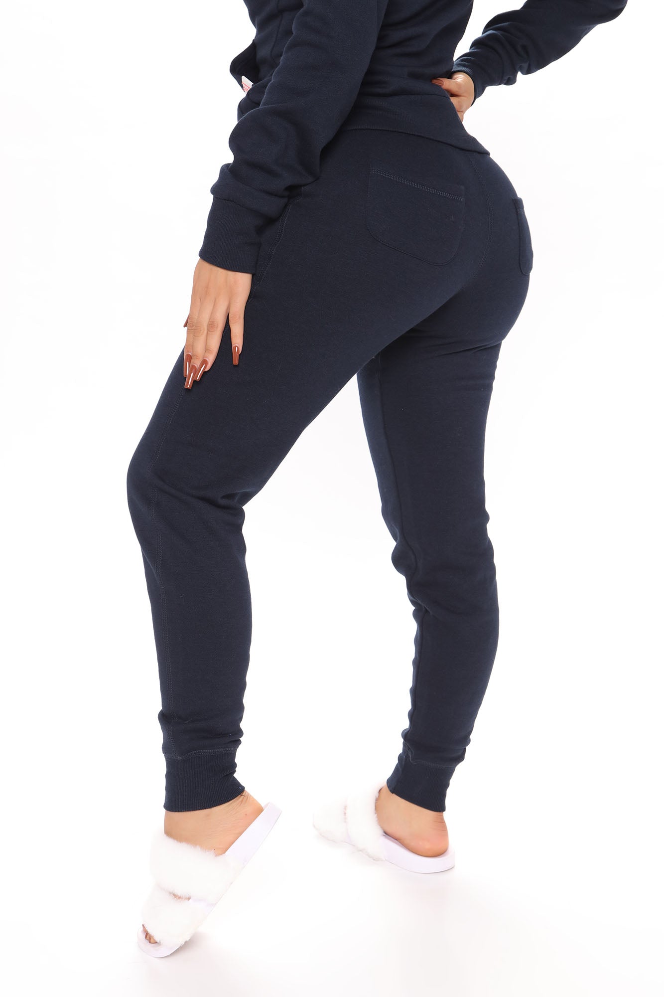 https://cdn.shopify.com/s/files/1/0293/9277/products/10-01-20Studio2_MS_SD_14-30-51_37_P100_Navy_8268_RA.jpg?v=1601599904