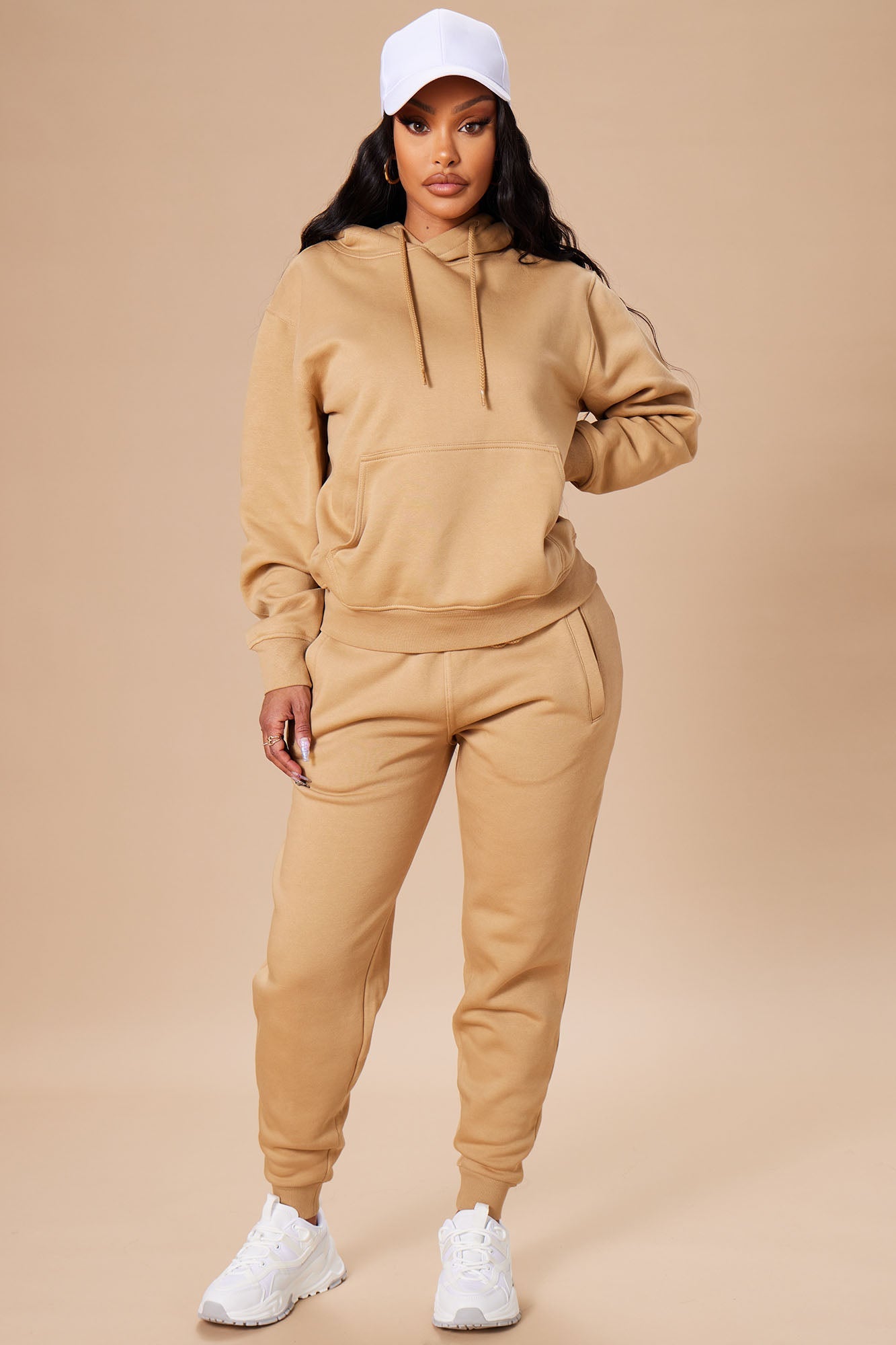 https://cdn.shopify.com/s/files/1/0293/9277/products/10-12-22Studio7_ME_RL_14-52-54_10_WMKT40418_Nude_0249__SG.jpg?v=1665684999