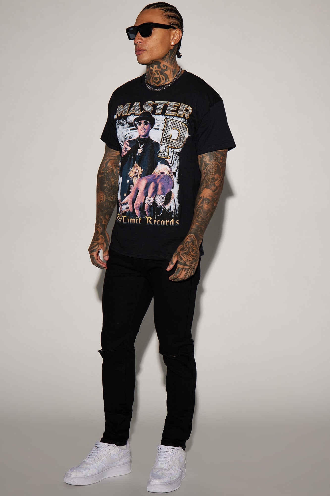 https://cdn.shopify.com/s/files/1/0293/9277/files/10-12-23Studio7_KF_DJ_9-34AM_19_QXP0008_Black_P_17097_CM_2bfdb16b-f10e-4a36-bd20-969f23f61a02.jpg?v=1753746304