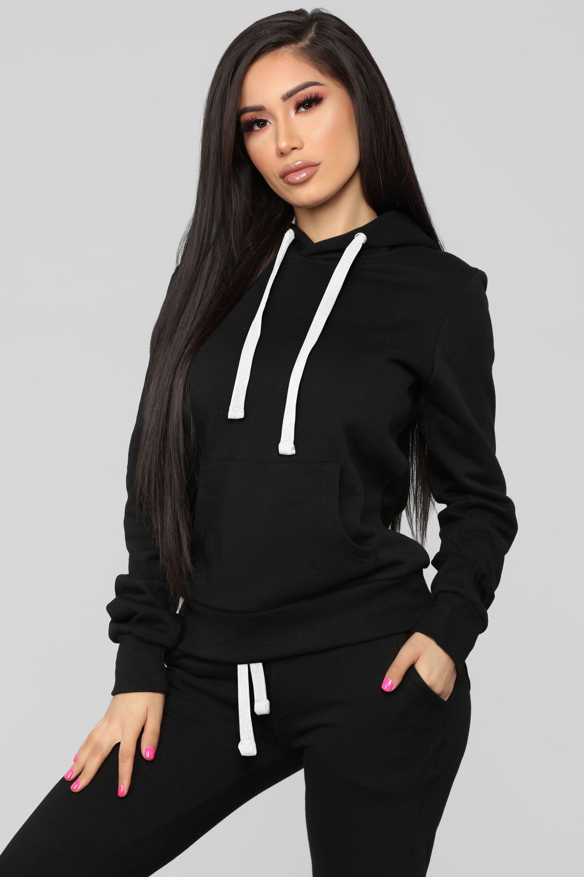 https://cdn.shopify.com/s/files/1/0293/9277/products/11-05-18_Studio_2_13-32-13_JU040_Black0521_AJ_JF.jpg?v=1629401908