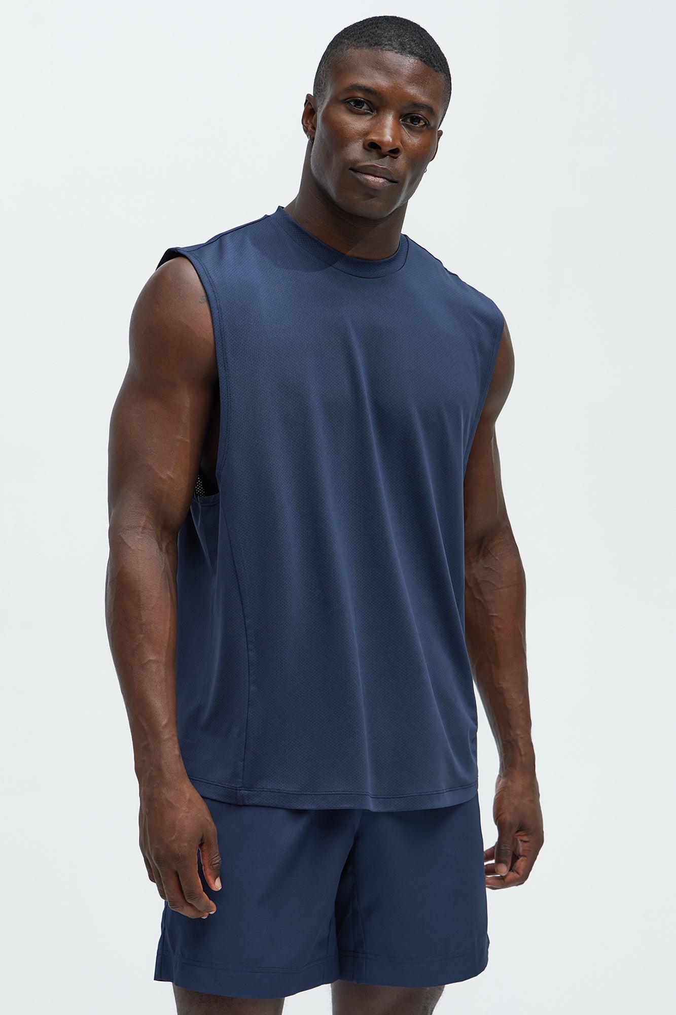 https://cdn.shopify.com/s/files/1/0293/9277/files/11-25-24_S7_16_LC23000888_Navy_CZ_DJ_10-26-12_48046_PXF.jpg?v=1732658651