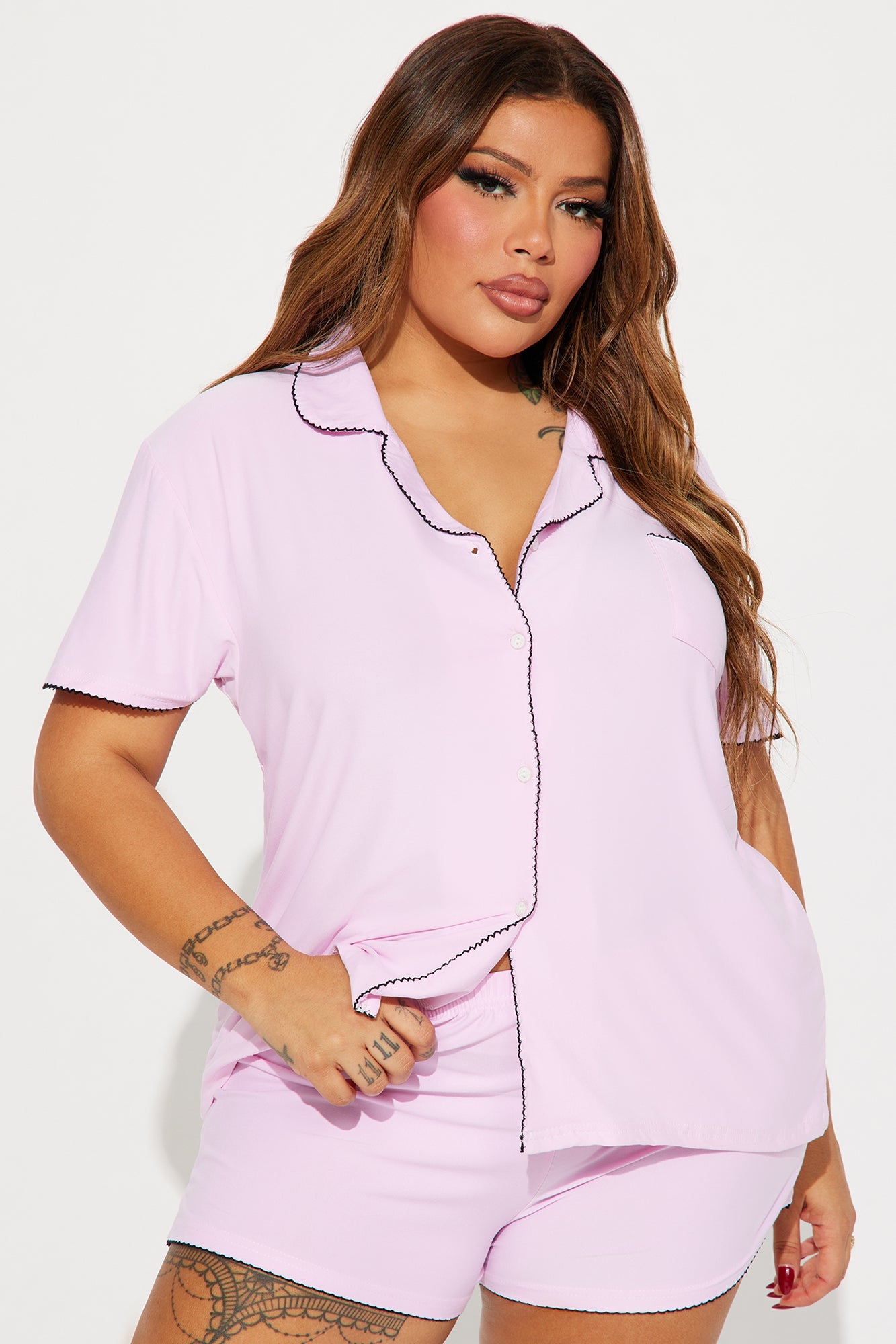https://cdn.shopify.com/s/files/1/0293/9277/files/11-29-23_Studio4_TH_SS_14-47-25_59_SSSL44_Pink_PLUS_7589_PXF.jpg?v=1741904761