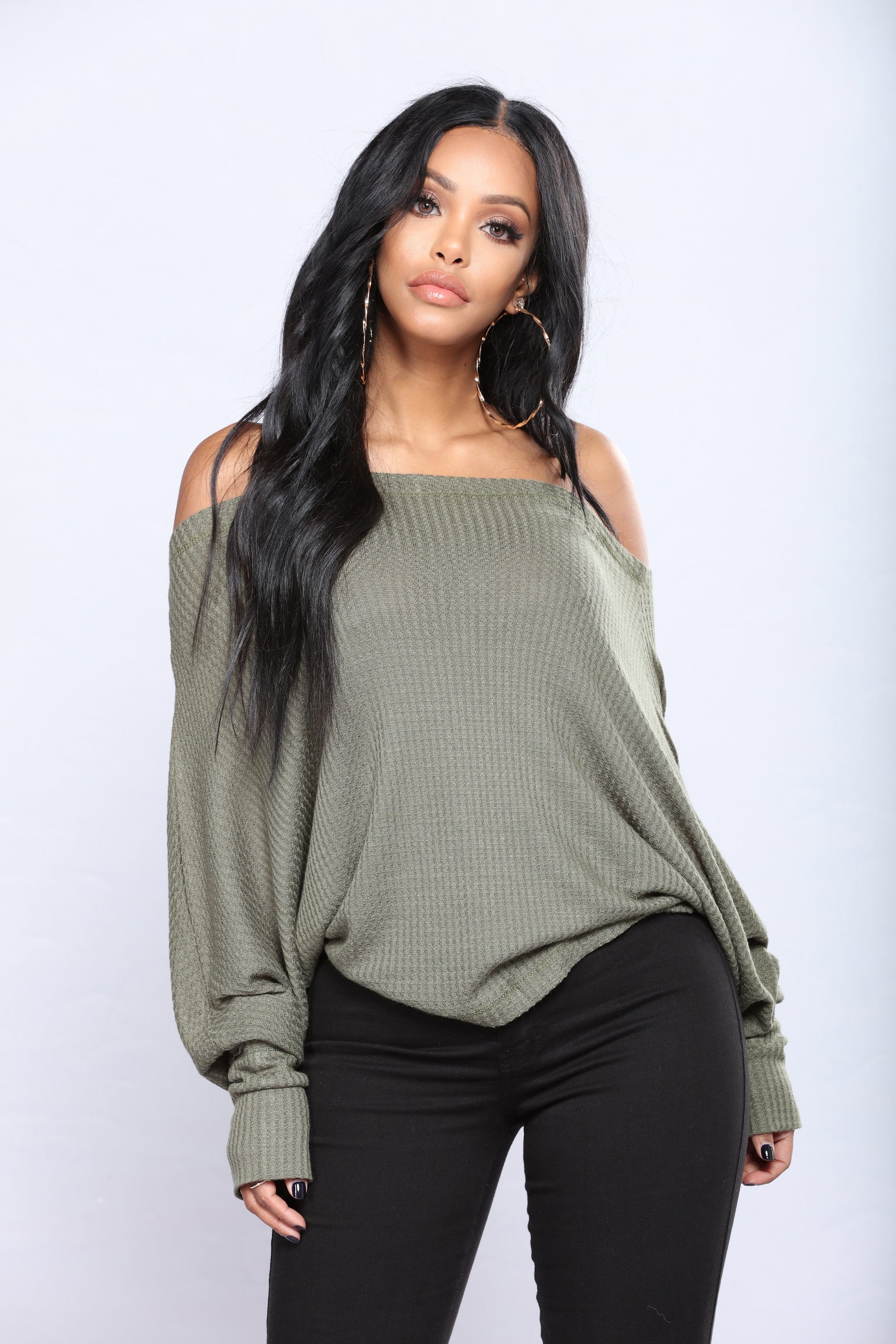 https://cdn.shopify.com/s/files/1/0293/9277/products/Fashion_Nova_11-15-17-008.jpg?v=1581015137