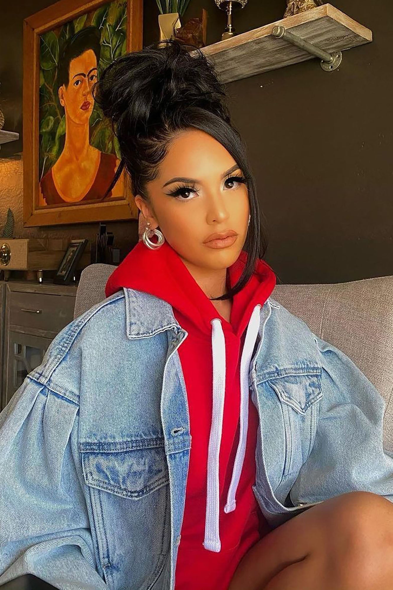 https://cdn.shopify.com/s/files/1/0293/9277/products/RelaxedVibeSolidHoodie-Red_MER.jpg?v=1612225998